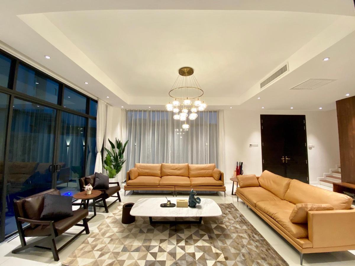 Molly Luxury Private Pool Bungalow茉莉的家豪华私人泳池别墅 Pantai Cenang  Exteriör bild
