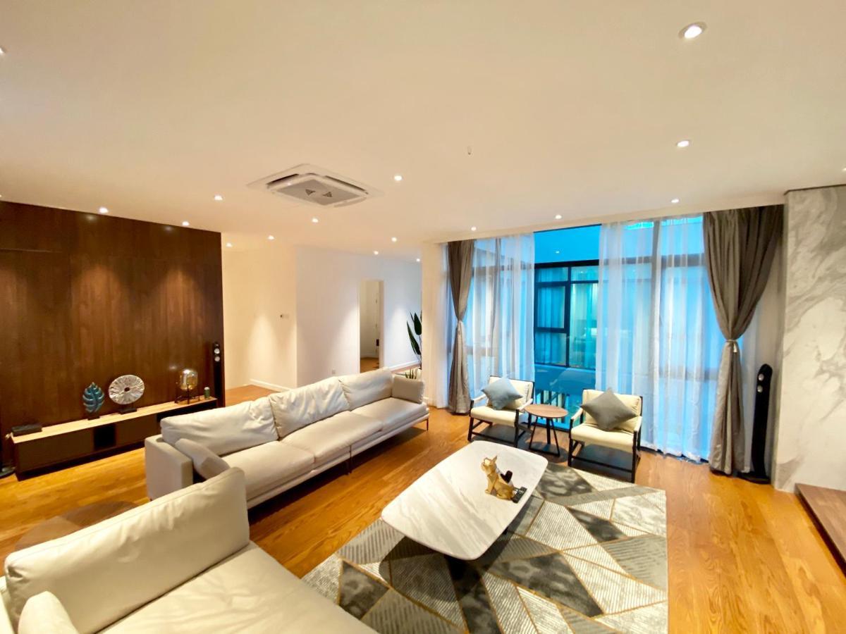 Molly Luxury Private Pool Bungalow茉莉的家豪华私人泳池别墅 Pantai Cenang  Exteriör bild
