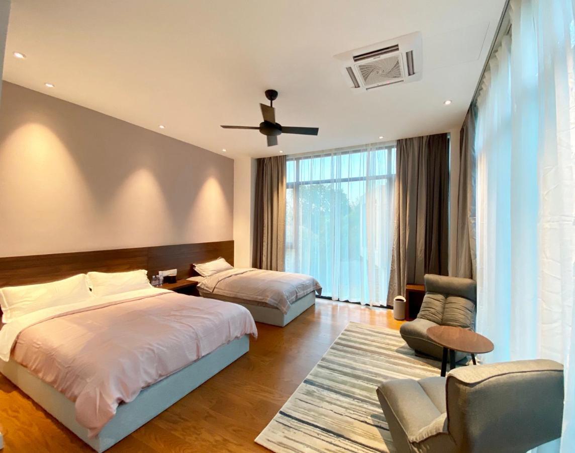 Molly Luxury Private Pool Bungalow茉莉的家豪华私人泳池别墅 Pantai Cenang  Exteriör bild