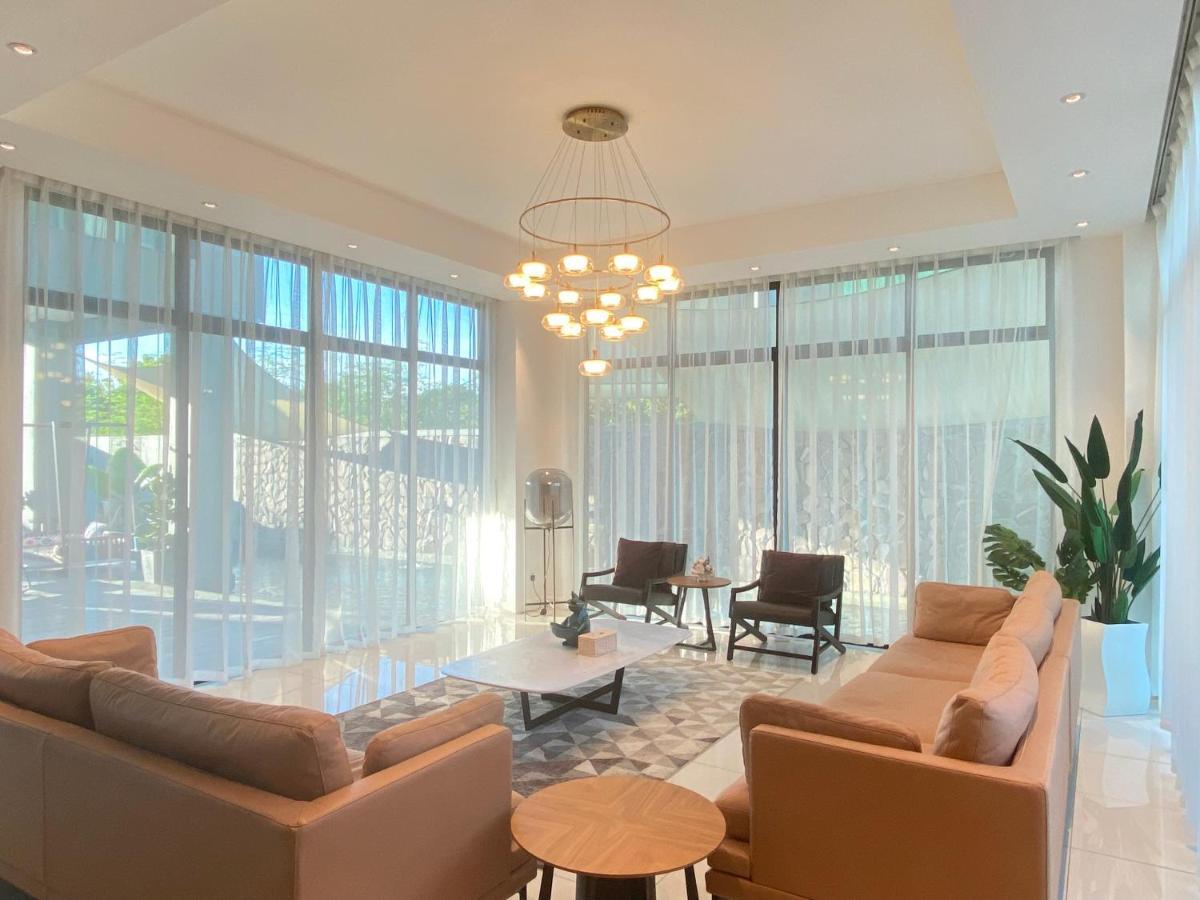Molly Luxury Private Pool Bungalow茉莉的家豪华私人泳池别墅 Pantai Cenang  Exteriör bild